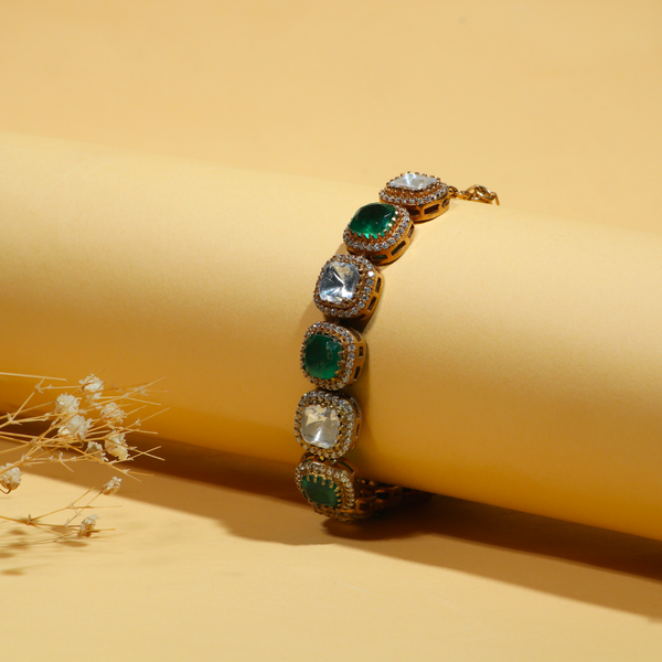 Product image [23-3.png] [erp-media:doi-15972-54476dc1a3042a2b]