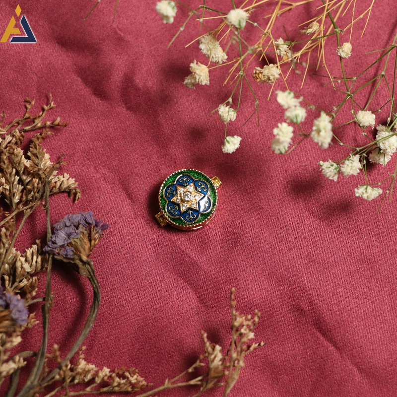 SILVER SHIRT BUTTONS