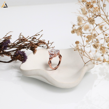 LADIES RINGS