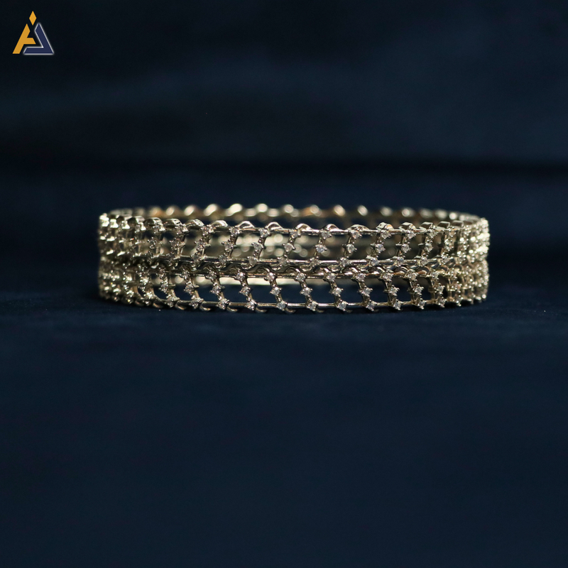BANGLES