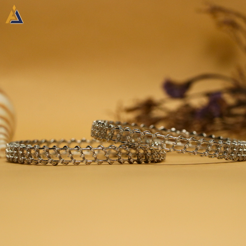 BANGLES