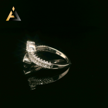 LADIES RINGS