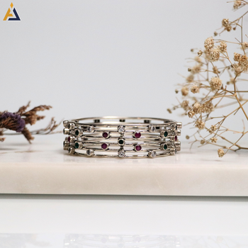 LADIES BRACELETE