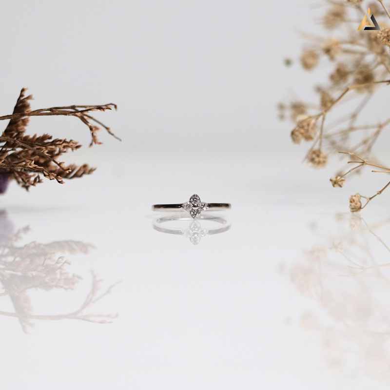 LADIES RINGS