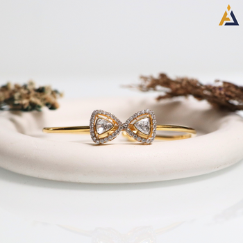 LADIES BRACELETE