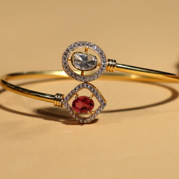 LADIES BRACELETE