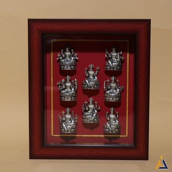 SILVER IDOLS