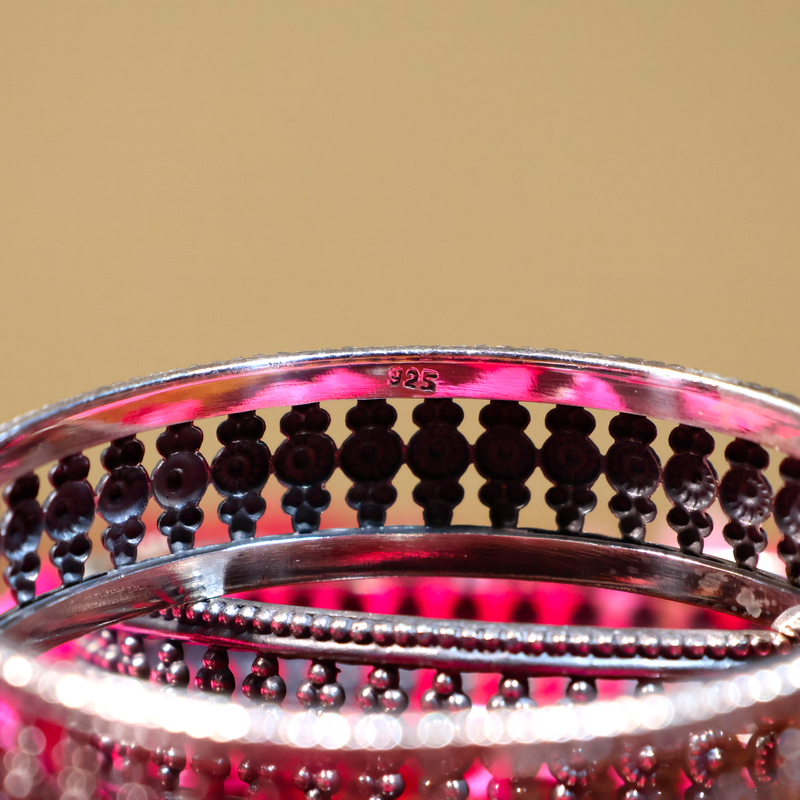 BANGLES