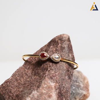 LADIES BRACELETE