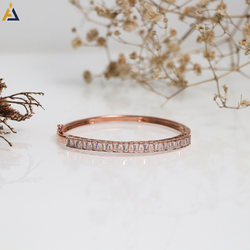 LADIES BRACELETE