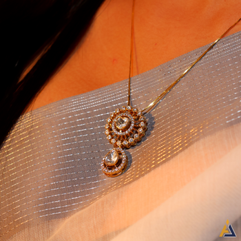 PENDENT SET