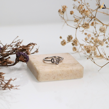 LADIES RINGS