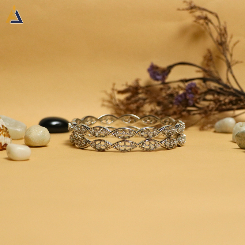 BANGLES