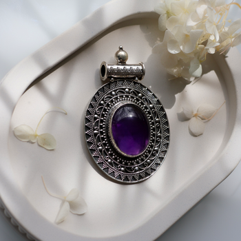 PENDENT