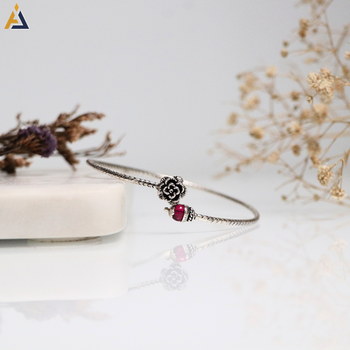 LADIES BRACELETE