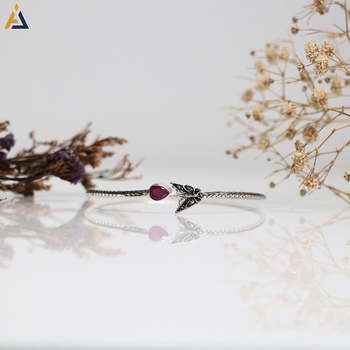 LADIES BRACELETE