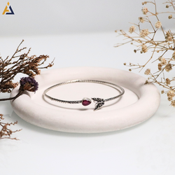 LADIES BRACELETE