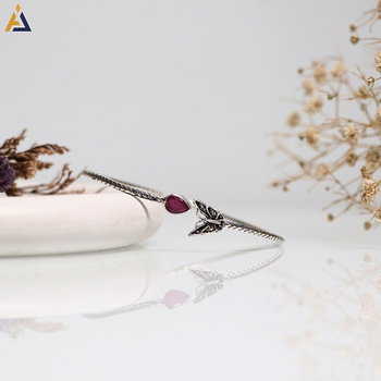 LADIES BRACELETE