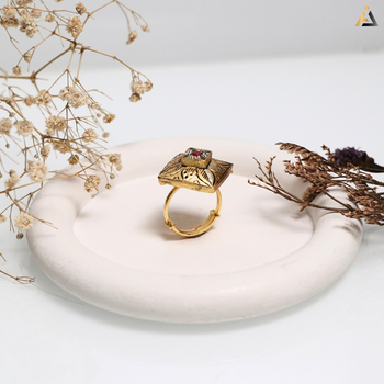 LADIES RINGS