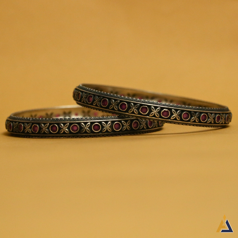 BANGLES