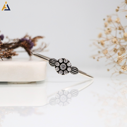 LADIES BRACELETE