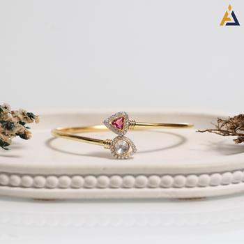 LADIES BRACELETE