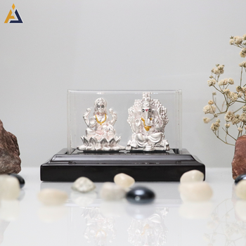 SILVER IDOLS