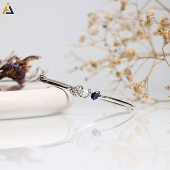 LADIES BRACELETE