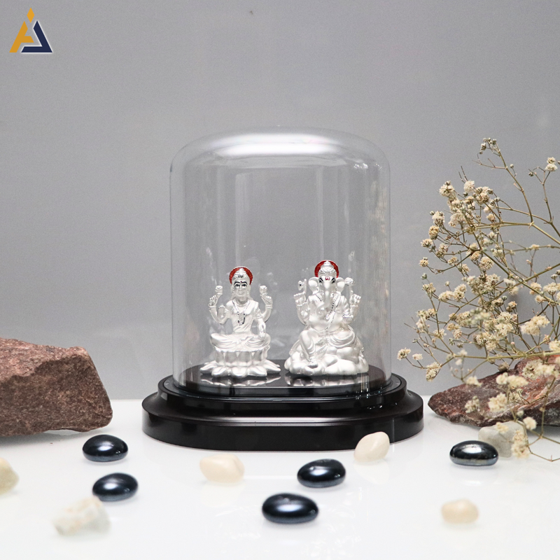SILVER IDOLS