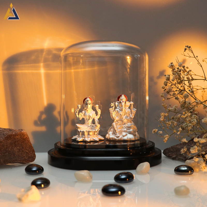 SILVER IDOLS