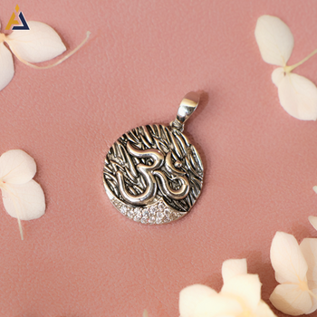 PENDENT