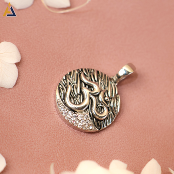 PENDENT