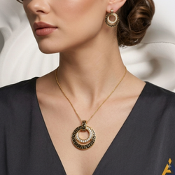 Product image [earrings-for-aadhya-website-02-5.png] [erp-media:doi-16345-ffa0375d34402359]