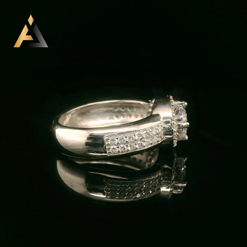 Product image [sc2rg703037ab1a-019e3035-ca0e-700f-9f0f-2460d5846c75original.jpg]