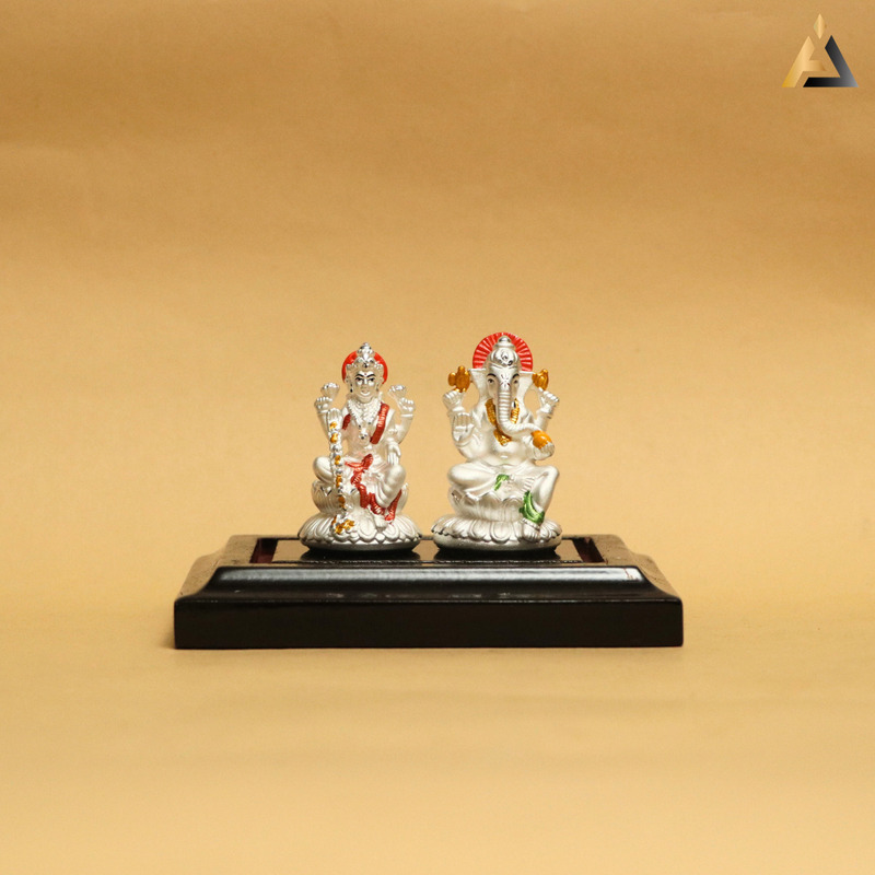 Product image [sfidol076-002-4.png]
