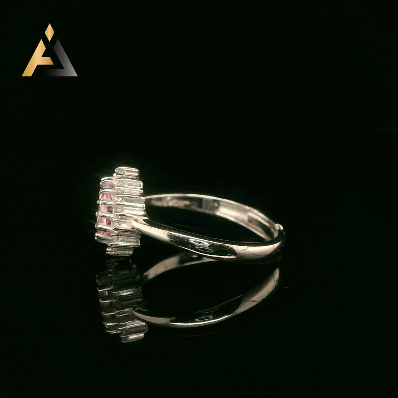 Product image [un-0102-019e3000-ebe4-7dda-89f4-d031cb3b9621original.jpg]